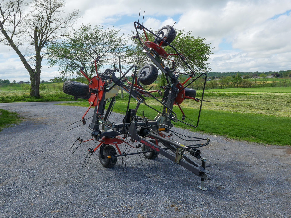 Pequea X Series Tedders HT66X